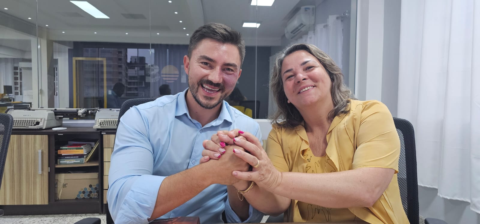 O deputado estadual Adão Pretto Filho convidou a ex-prefeita de Itatiba do Sul, Adriana Tozzo para c