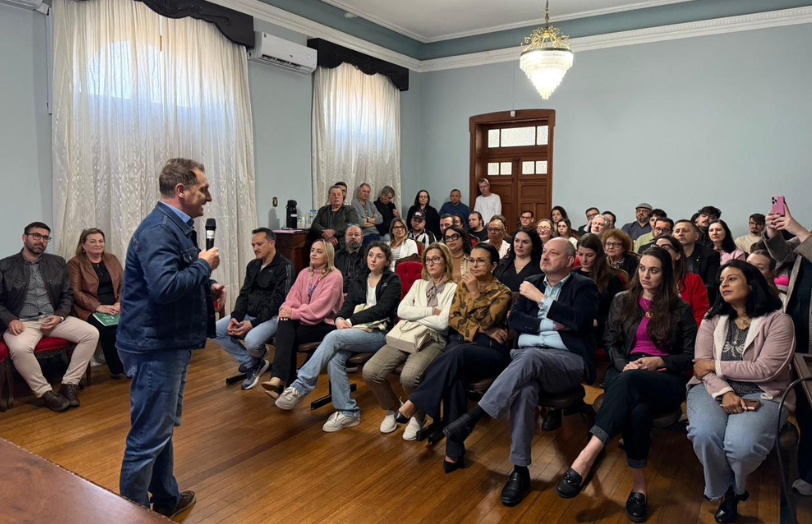 Erechim apresenta fundo de apoio a artistas e projetos culturais.png