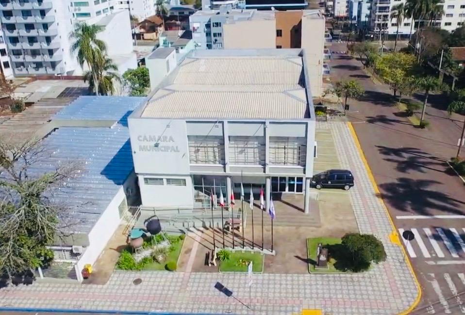 Câmara aprova três projetos de lei do Executivo.jpg