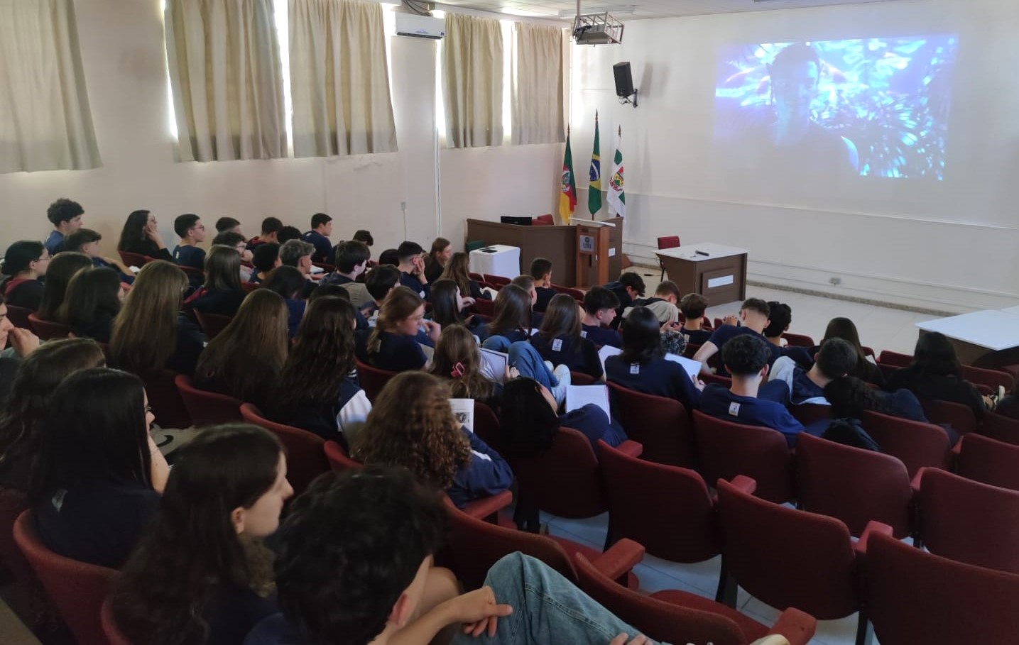 Filme Avatar ajudou os alunos a melhor compreender a colonização europeia.jpg