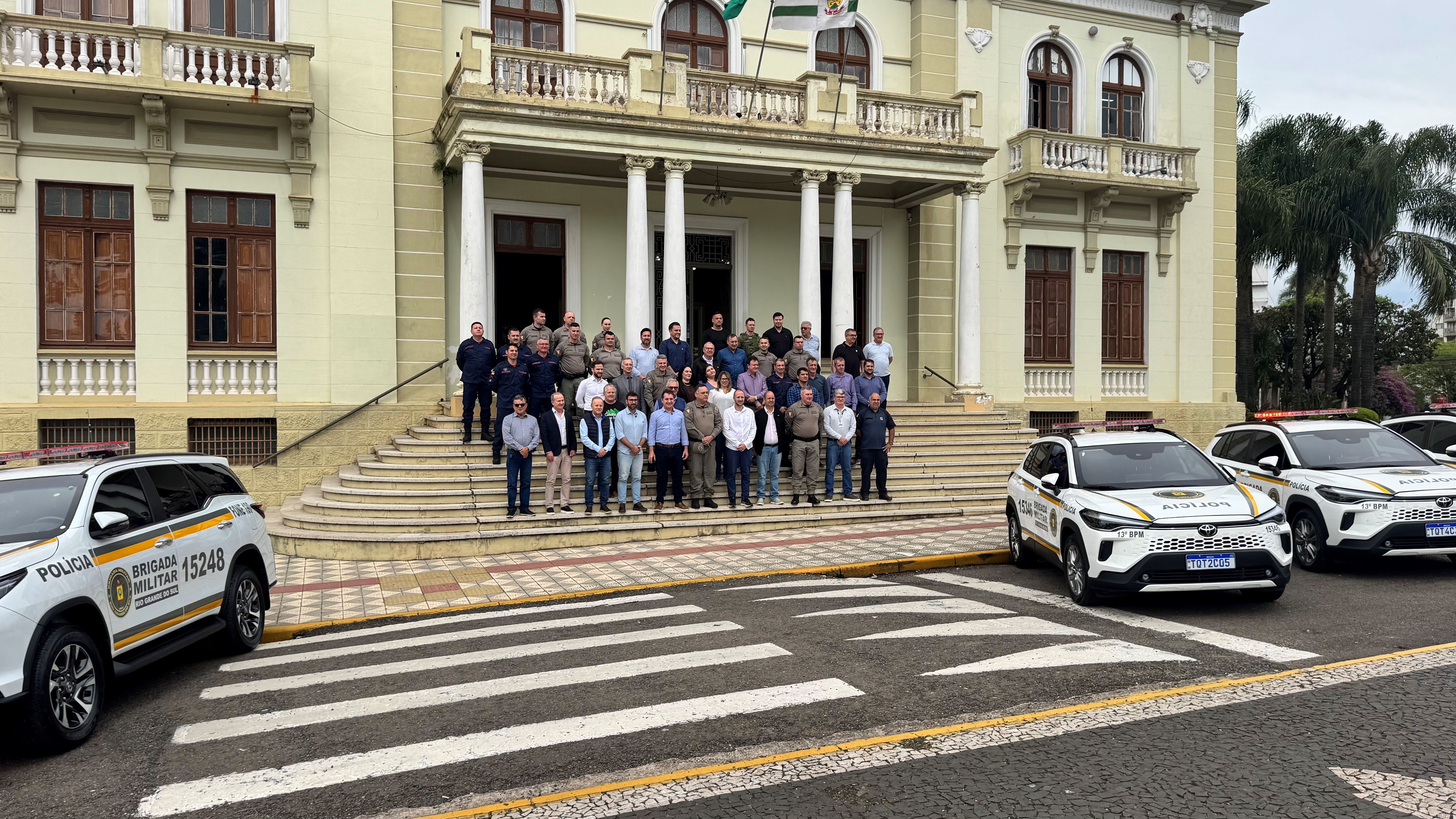 Erechim recebe novas viaturas e firma parceria com empresários investindo na estrutura da segurança