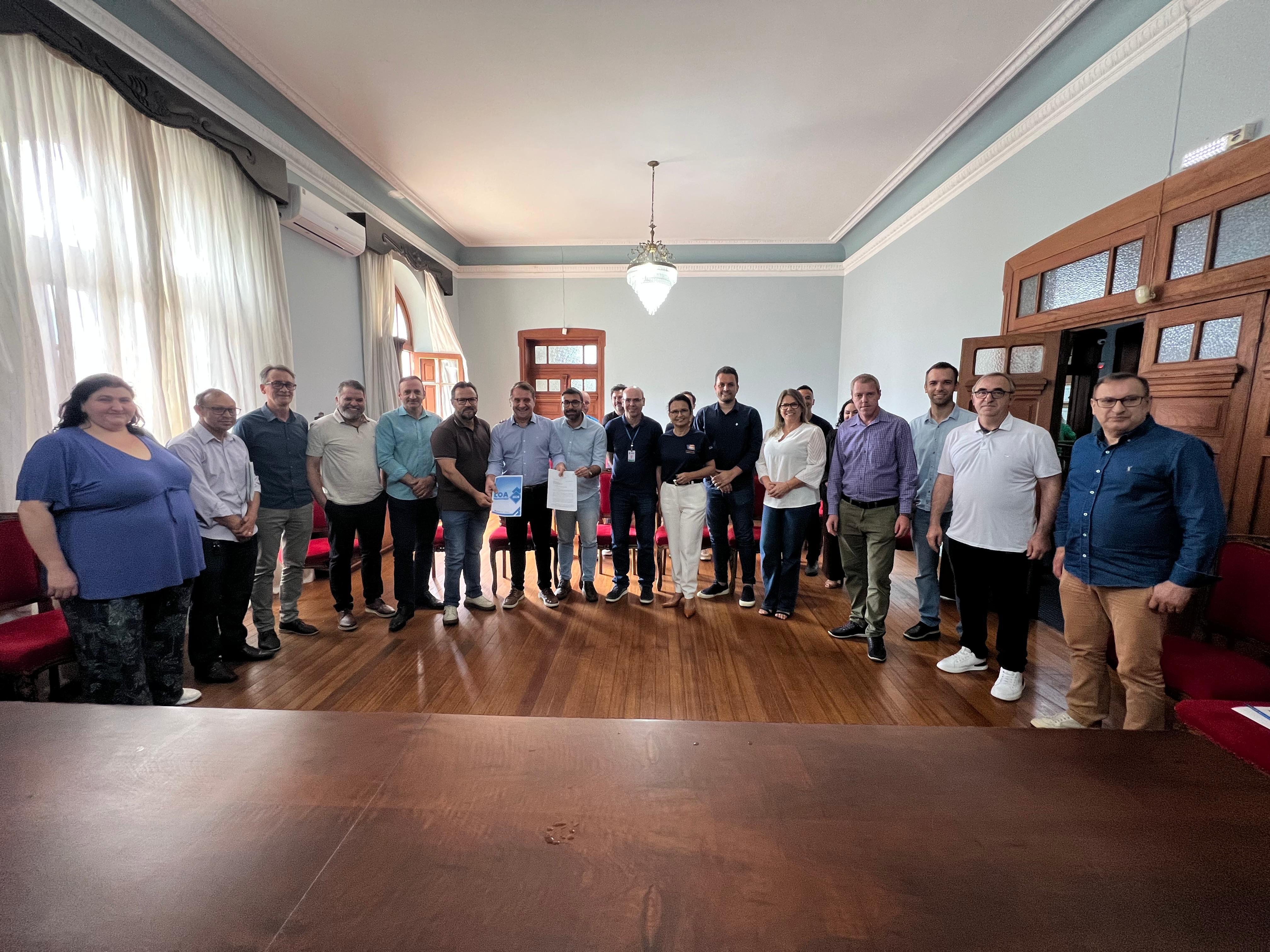 Executivo entrega Projeto da Lei Orçamentária Anual de 2026 à Câmara de Vereadores.jpg