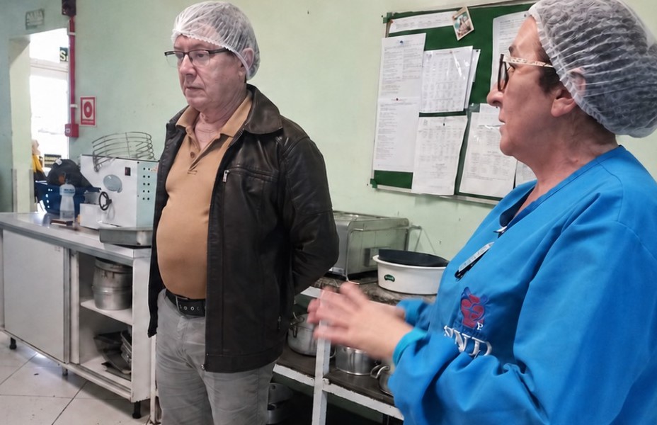 Balen da Feira visita setor de Nutrição e Dietética da FHSTE